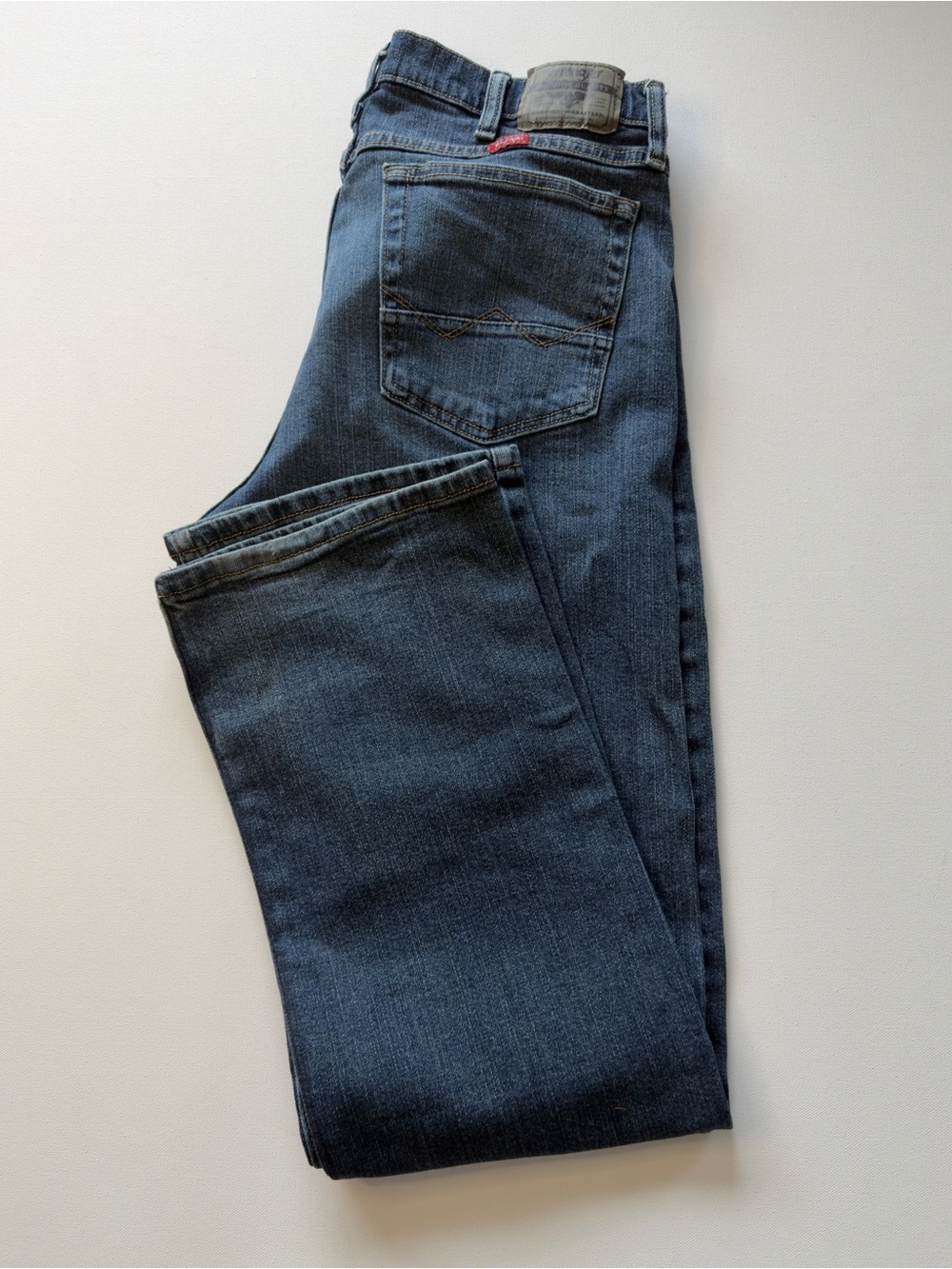 EUC Men's Relaxed Boot Dark Blue Denim Jeans Classic Straight Fit Size (KB7)